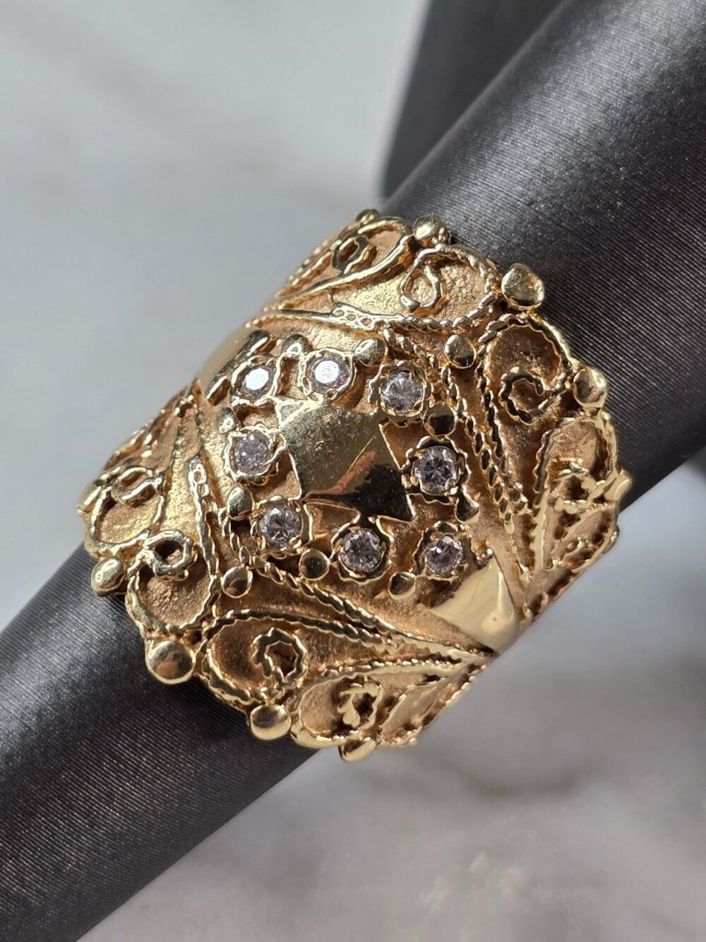Womens Vintage Estate 14K Yellow Gold Diamond Cigar Band Ring 10.0g E7234